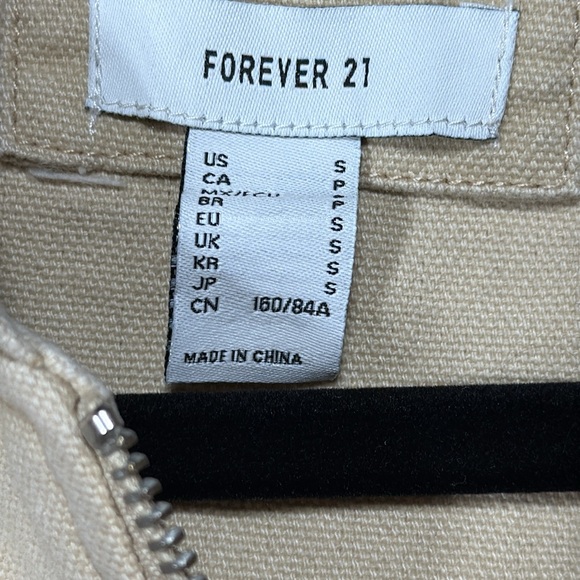 Forever 21 Cream Zip-Up Hooded Heavy Jacket Size Small - Picture 4 of 6